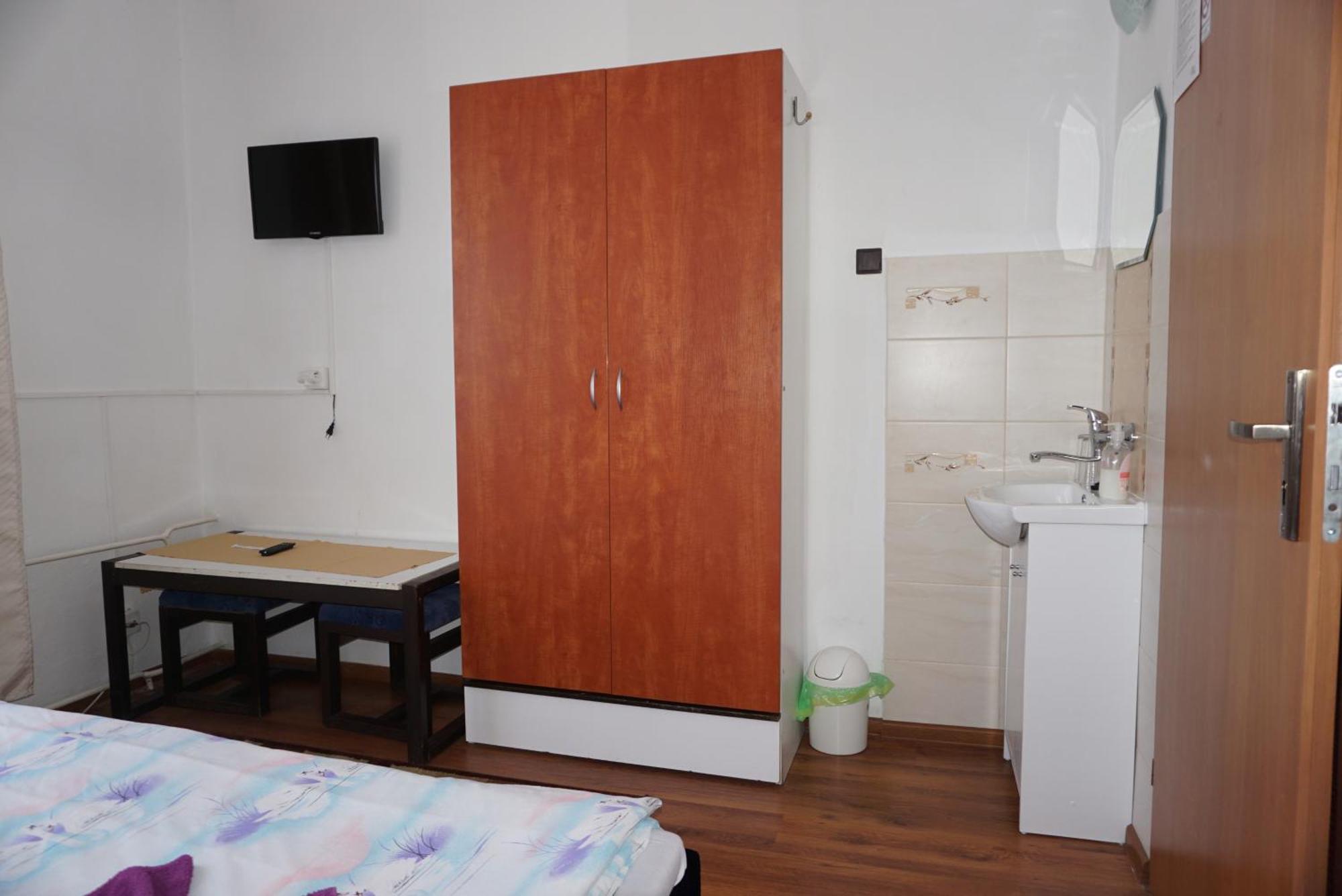 Hotel Gula Batizovce Luaran gambar