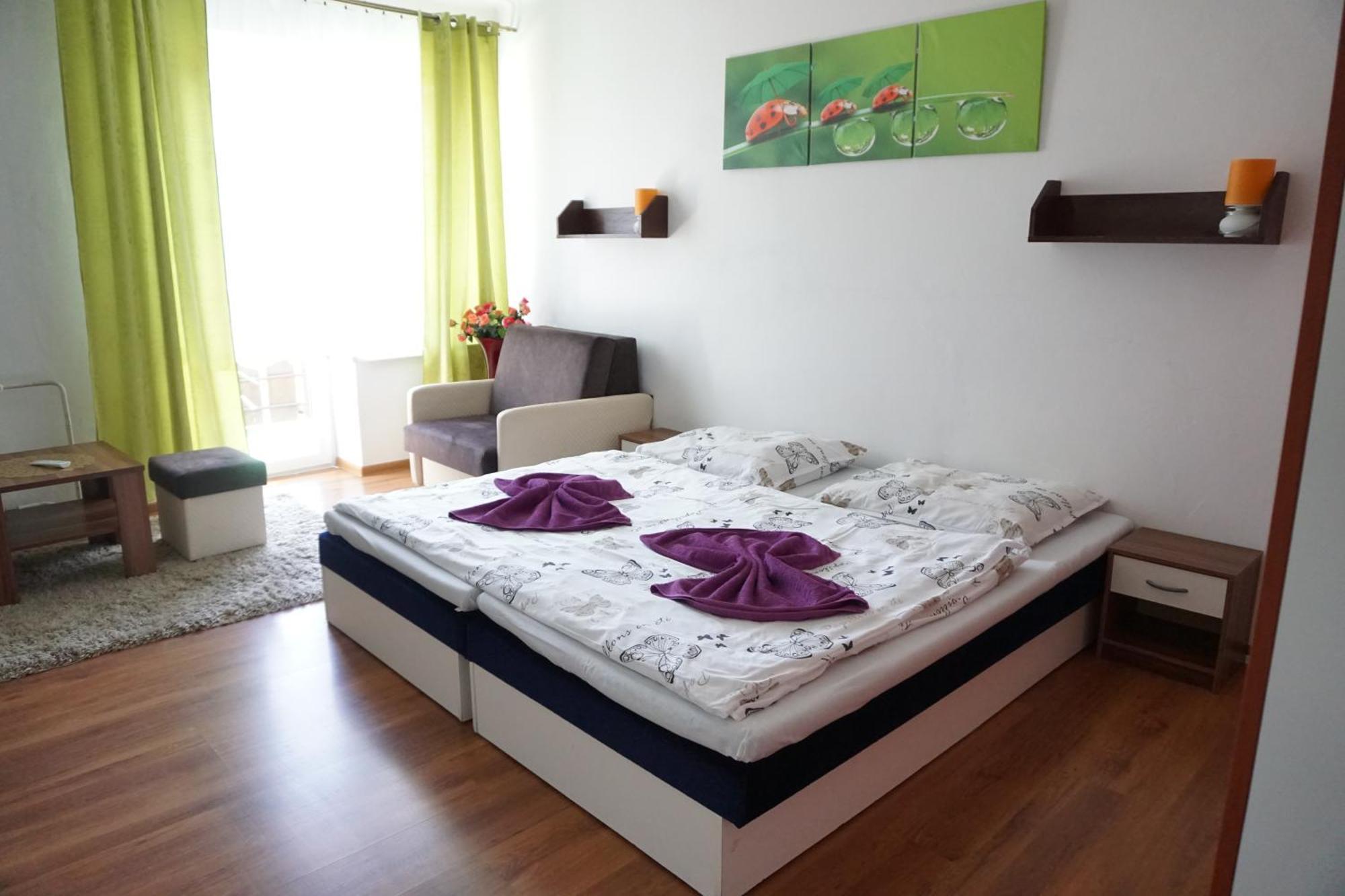 Hotel Gula Batizovce Luaran gambar