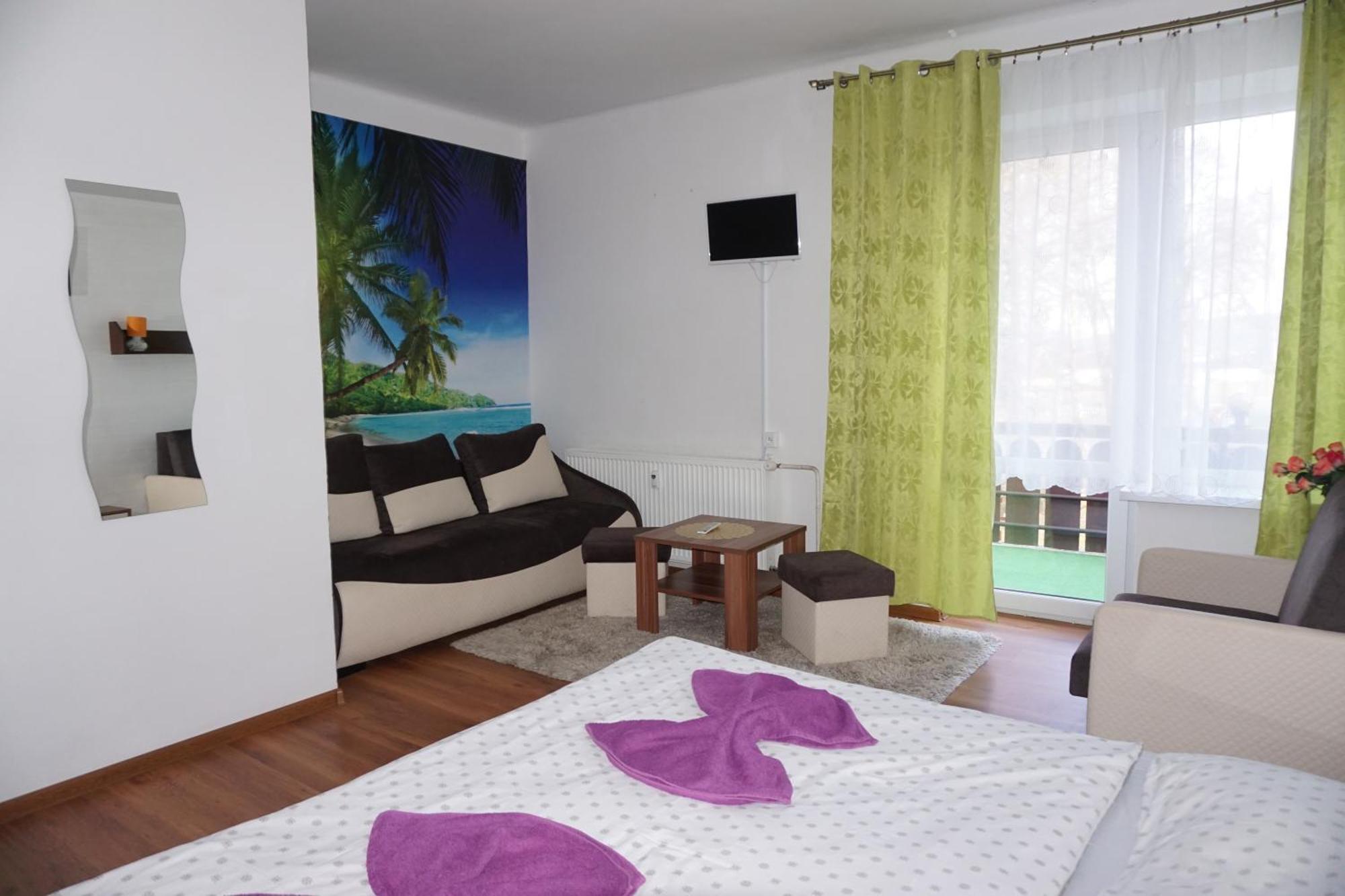 Hotel Gula Batizovce Luaran gambar