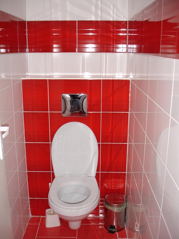 Hotel Gula Batizovce Luaran gambar