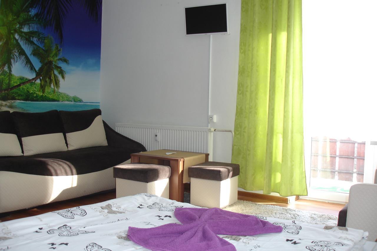 Hotel Gula Batizovce Luaran gambar
