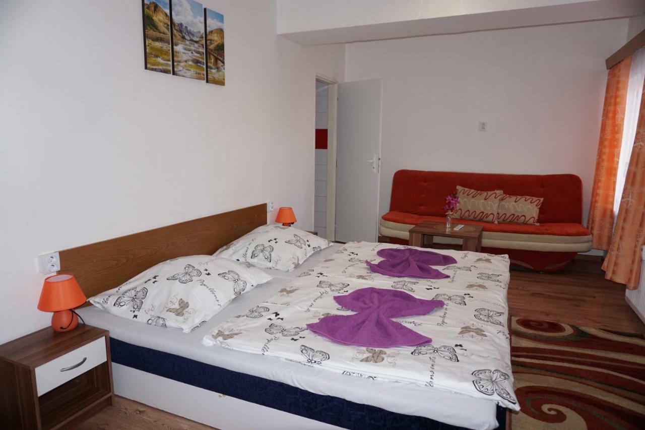 Hotel Gula Batizovce Luaran gambar