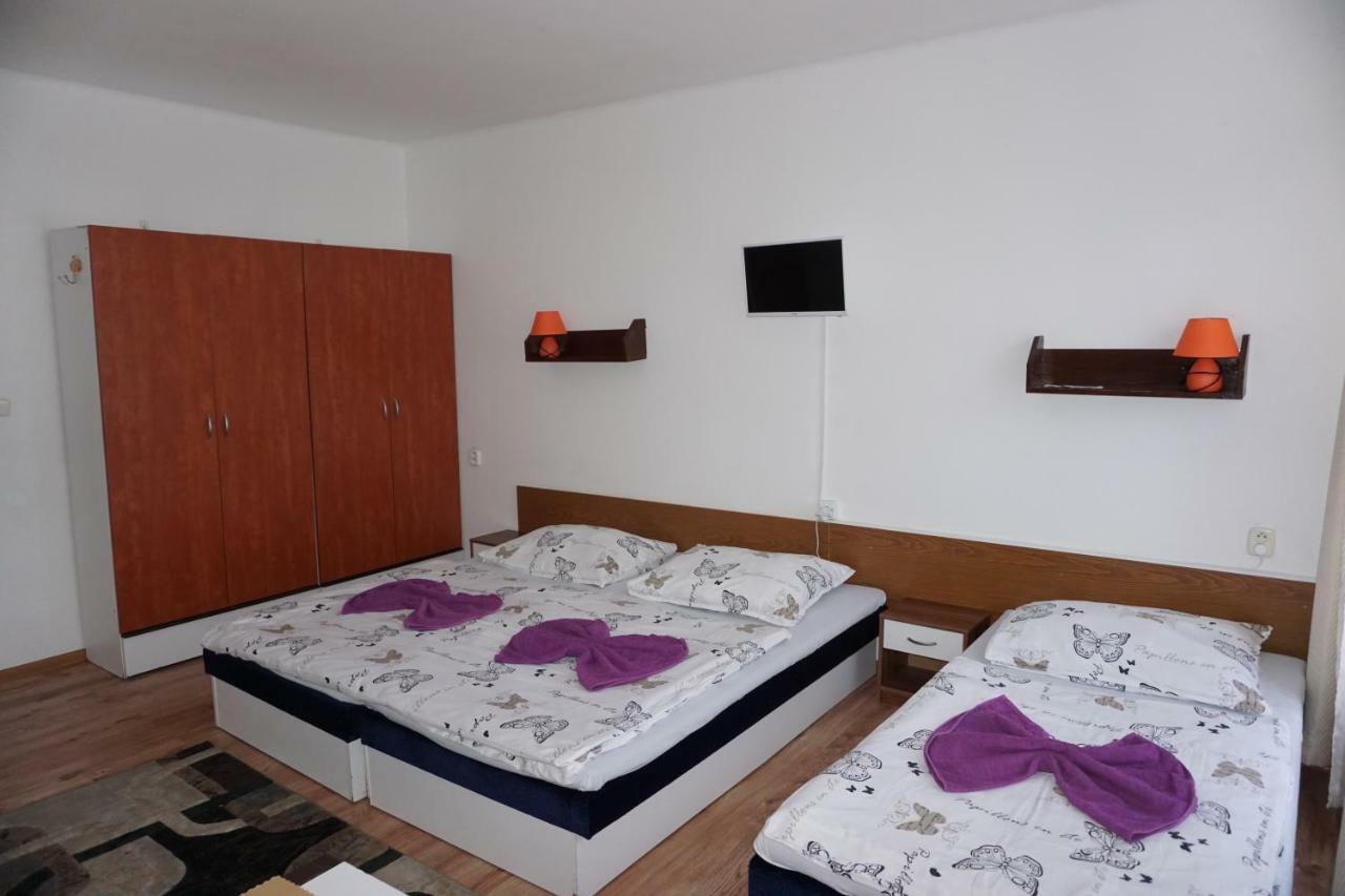 Hotel Gula Batizovce Luaran gambar