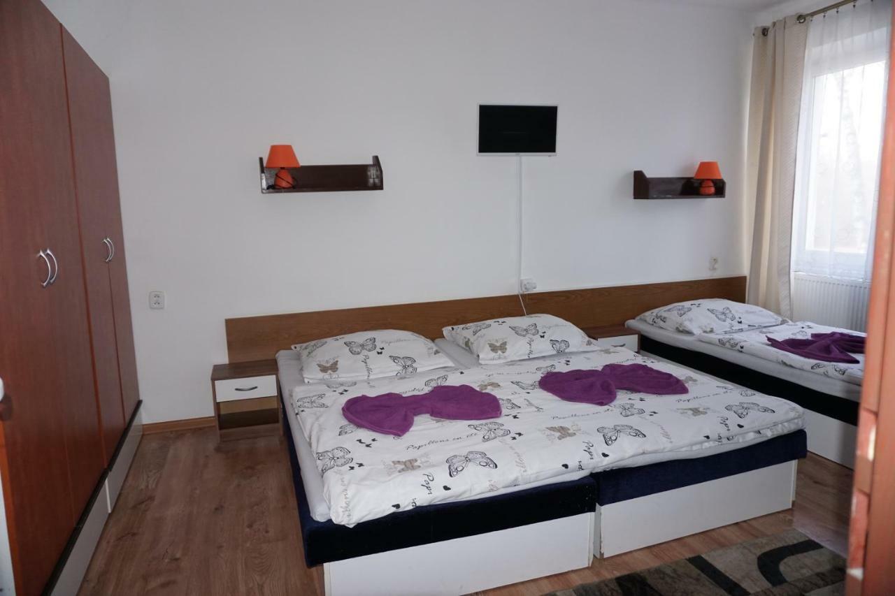 Hotel Gula Batizovce Luaran gambar