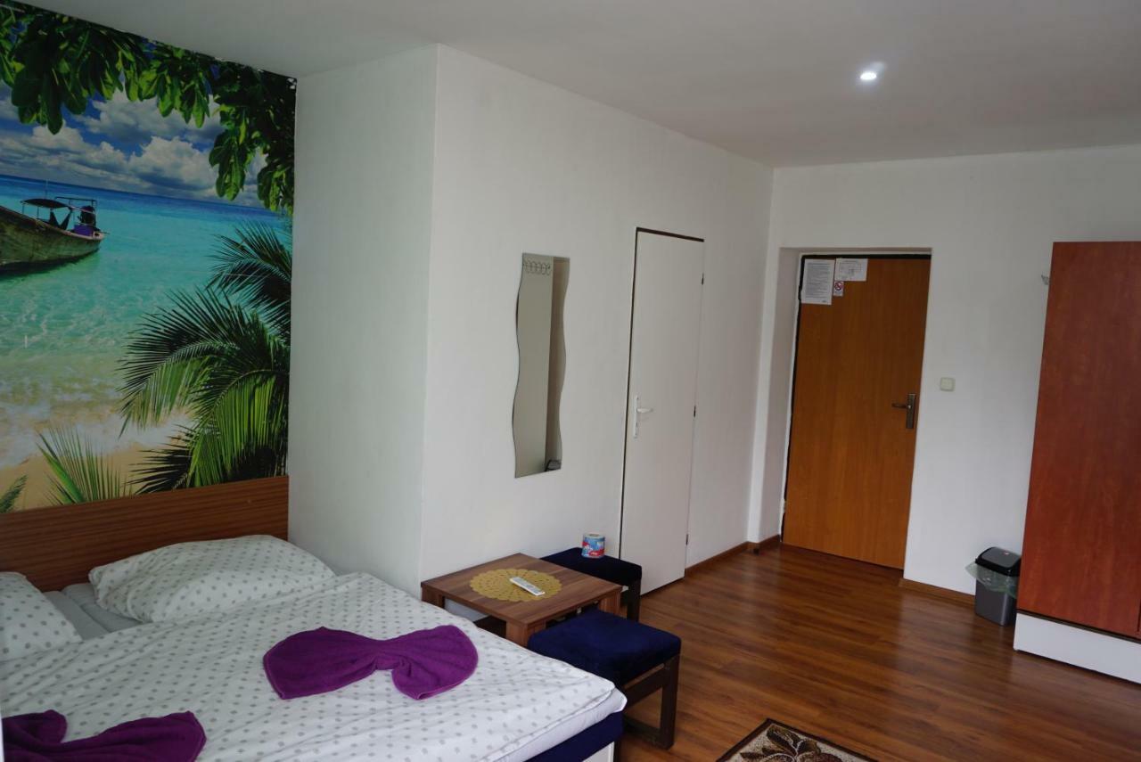 Hotel Gula Batizovce Luaran gambar