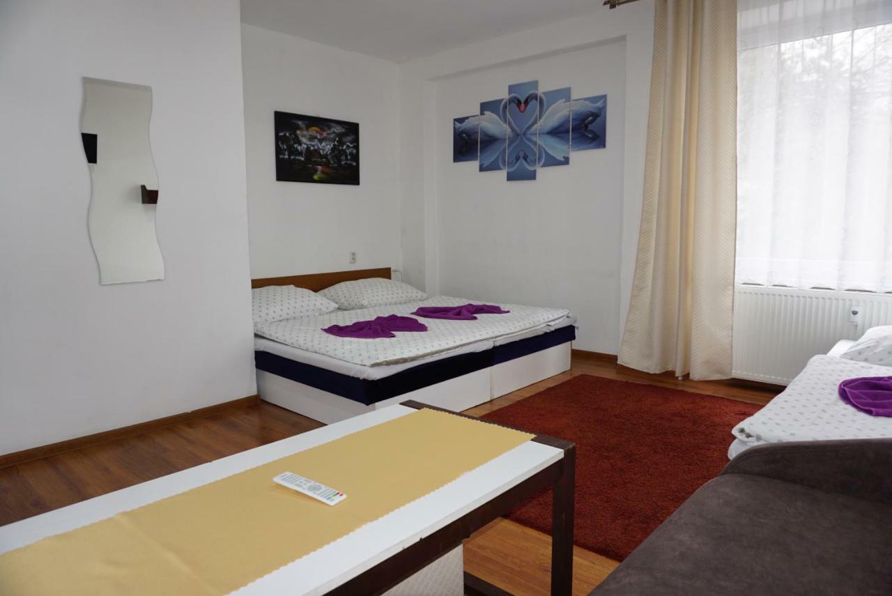Hotel Gula Batizovce Luaran gambar